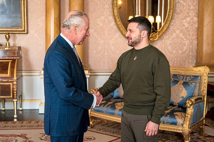 Macron Und Scholz Sichern Selenskyj Bei Treffen In Paris Unterst Tzung