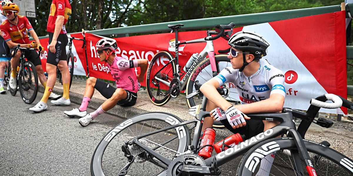 14 Etappe der Tour de France nach Massensturz vorübergehend gestoppt