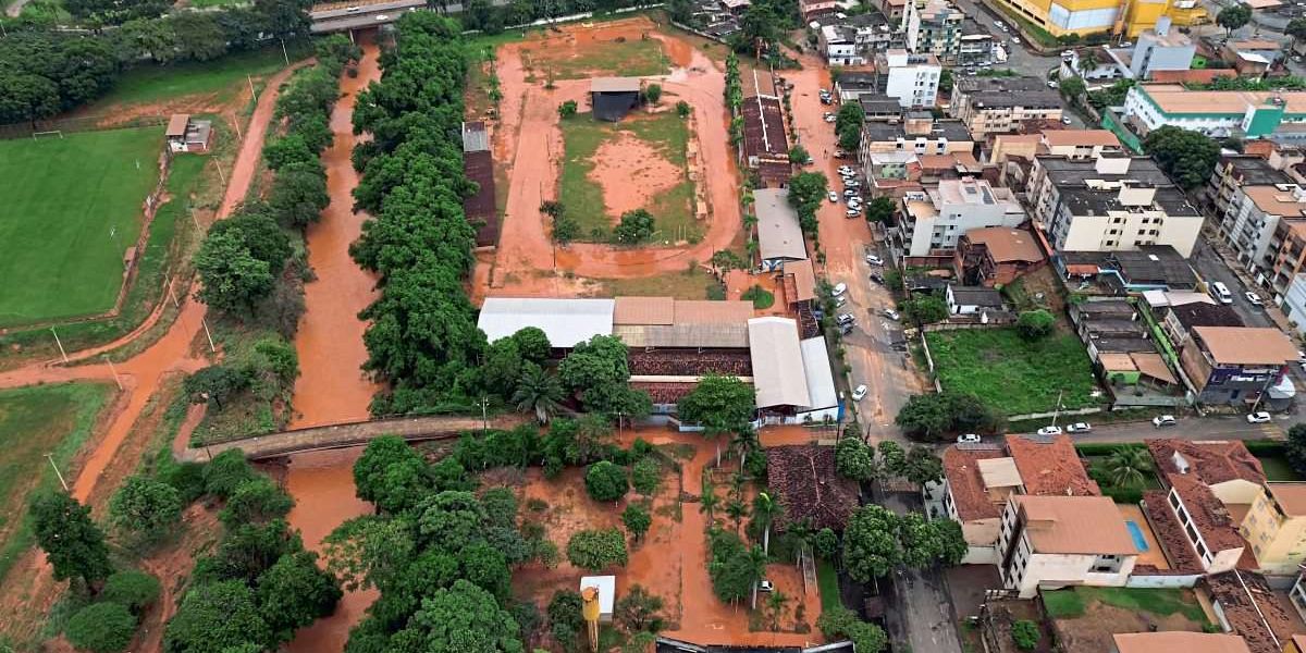 Mindestens Zehn Tote Durch Erdrutsche Nach Starkregen In Brasilien