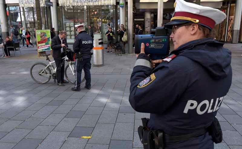 Aktion Scharf Gegen Radfahrer Auf Der Wiener Mariahilfer Stra E