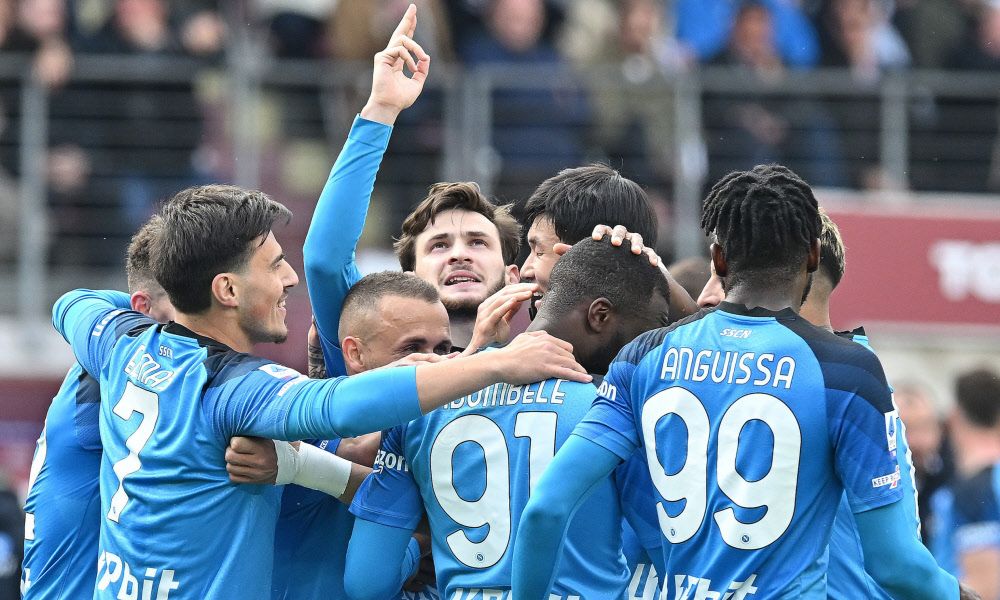 Napoli Nach Bei Torino Weiter Voll Auf Titelkurs Serie A