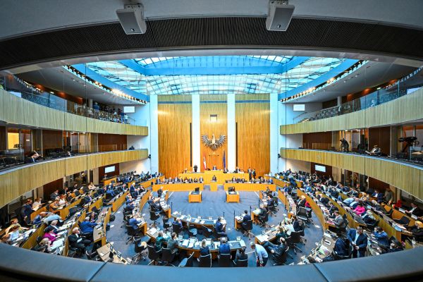Nationalrat-startete-mit-knapp-18-st-ndiger-Sitzung-in-Budgetwoche