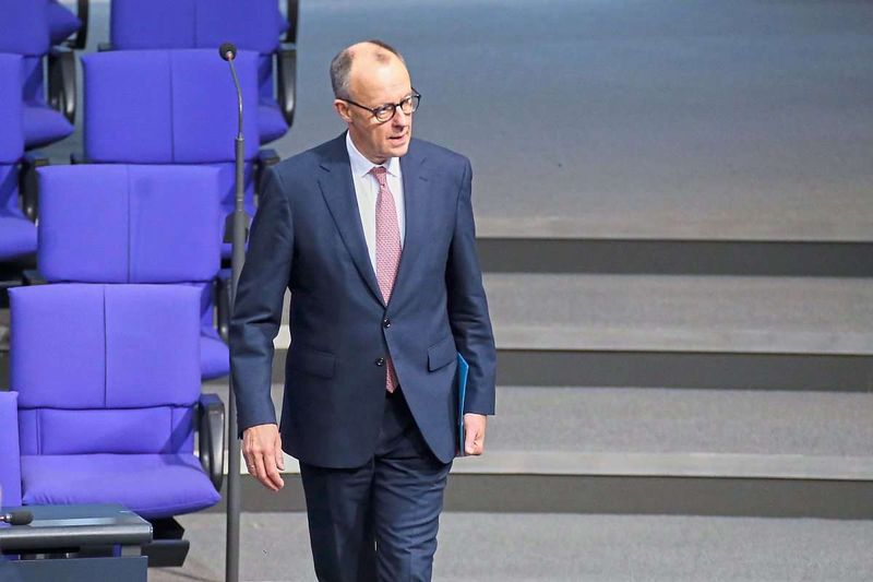 CDU-Chef Merz hält an Forderung nach Abschiebungen syrischer Straftäter fest