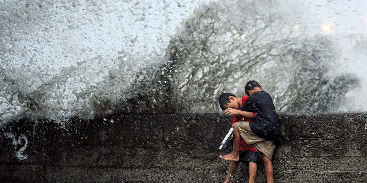 Taifun Man-yi wütet auf Philippinen: 1,2 Millionen Menschen evakuiert