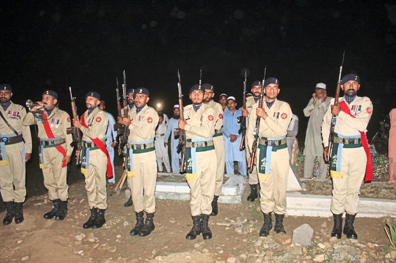 Laut Pakistan 30 extremistische Kämpfer an Grenze zu Afghanistan getötet
