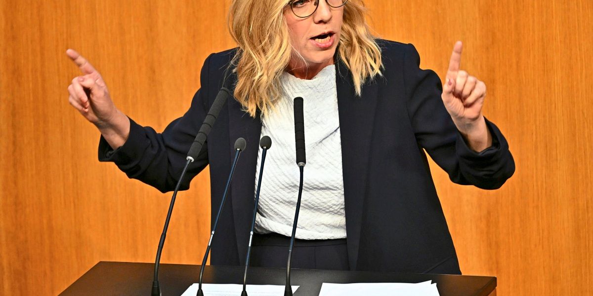 Only Yes Means Yes: Gewessler criticizes the lack of stricter sexual ...