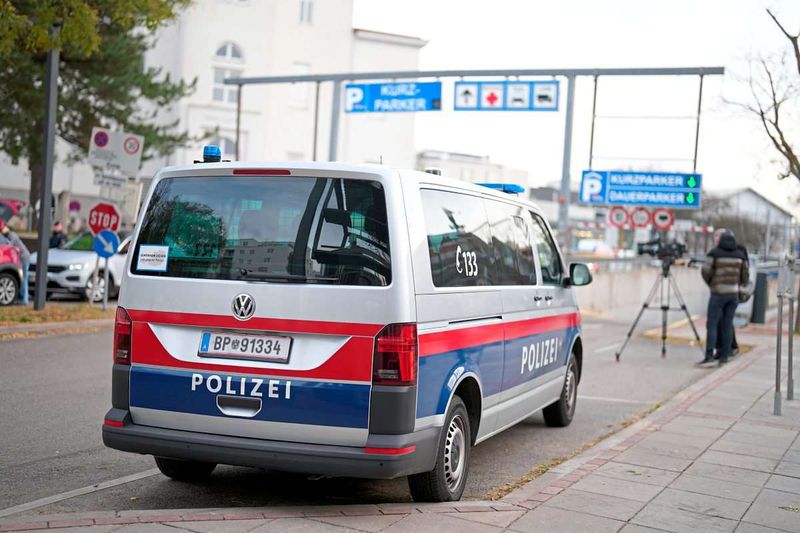 Klinik Favoriten: Stundenlange Polizeisuche nach verschwundenem Baby vorerst erfolglos