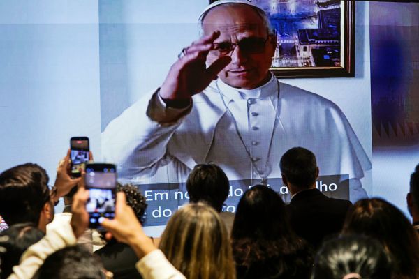 Erstes-Buch-von-Papst-Leo-XIV-Frieden-und-Zur-ckhaltung-als-Leitmotive