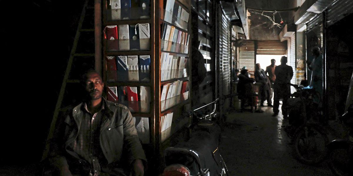 in Pakistan nach 24 Stunden wiederhergestellt