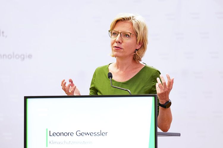 Leonore Gewessler