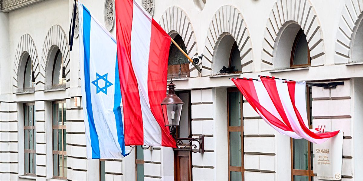 Israelische Fahnen in Linz und Salzburg heruntergerissen