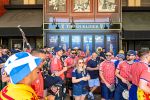 Ausnahmezustand: Ausgelassen feiernde Schotten trinken Boston leer c06b73a9 ea29 4743 a430 e1a28c68bde5
