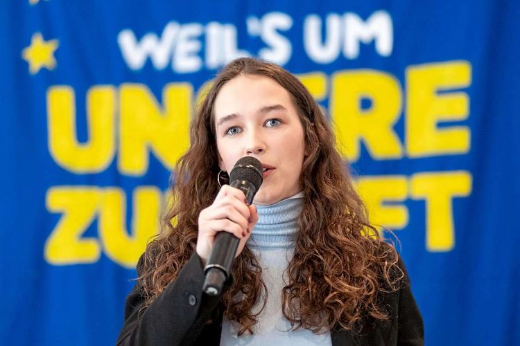 Lena Schilling, Spitzenkandidatin der österreichischen Grünen bei der EU-Wahl
