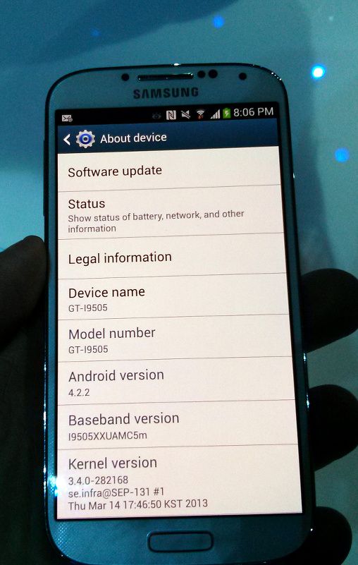 Galaxy S4: Ein erster Blick auf Samsungs neues Smartphone-Flagschiff - Android - derStandard.at 