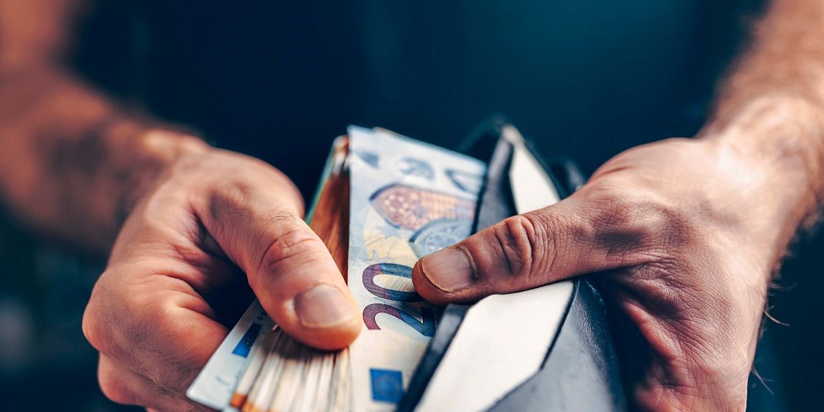 Wage Transparency Should Be Worth Something to Politicians