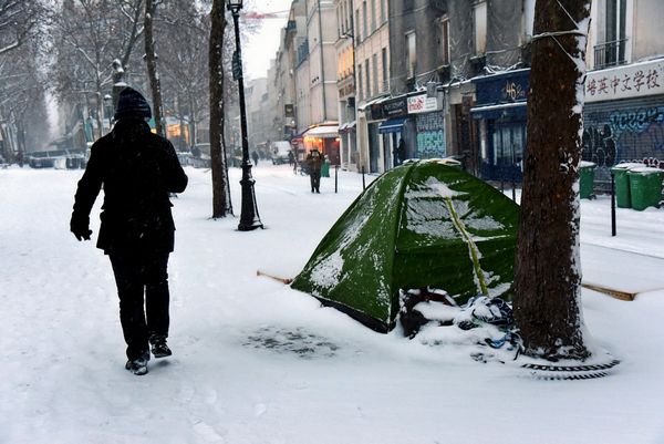 Wie-geht-es-obdachlosen-Menschen-bei-solchen-Wetterextremen-