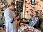 Julia und Anastasia, Jung-Ärztinnen in Russlands sterbenden Dörfern