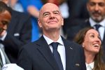Im Privatjet von Spiel zu Spiel: Infantino flog zweimal um die Welt