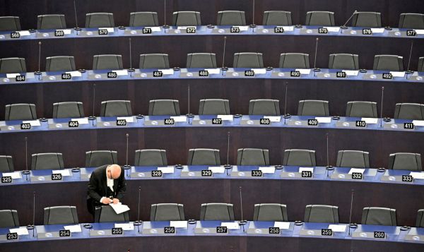 EU-Parlament-K-nstler-sollen-Geld-bekommen-wenn-KI-mit-ihren-Werken-trainiert