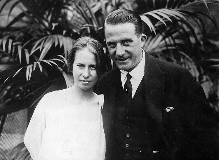 Clärenore Stinnes' Weltumrundung 1927 Wenn eine eine Reise tut Auto
