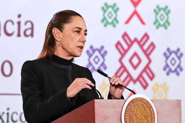 Mexikos-Pr-sidentin-erw-gt-nach-Kartell-Vorwurf-Klage-gegen-Musk