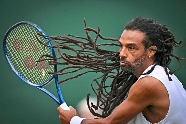 Vom-Netz-verbannt-Wie-Wimbledon-das-Rasentennis-einbremste