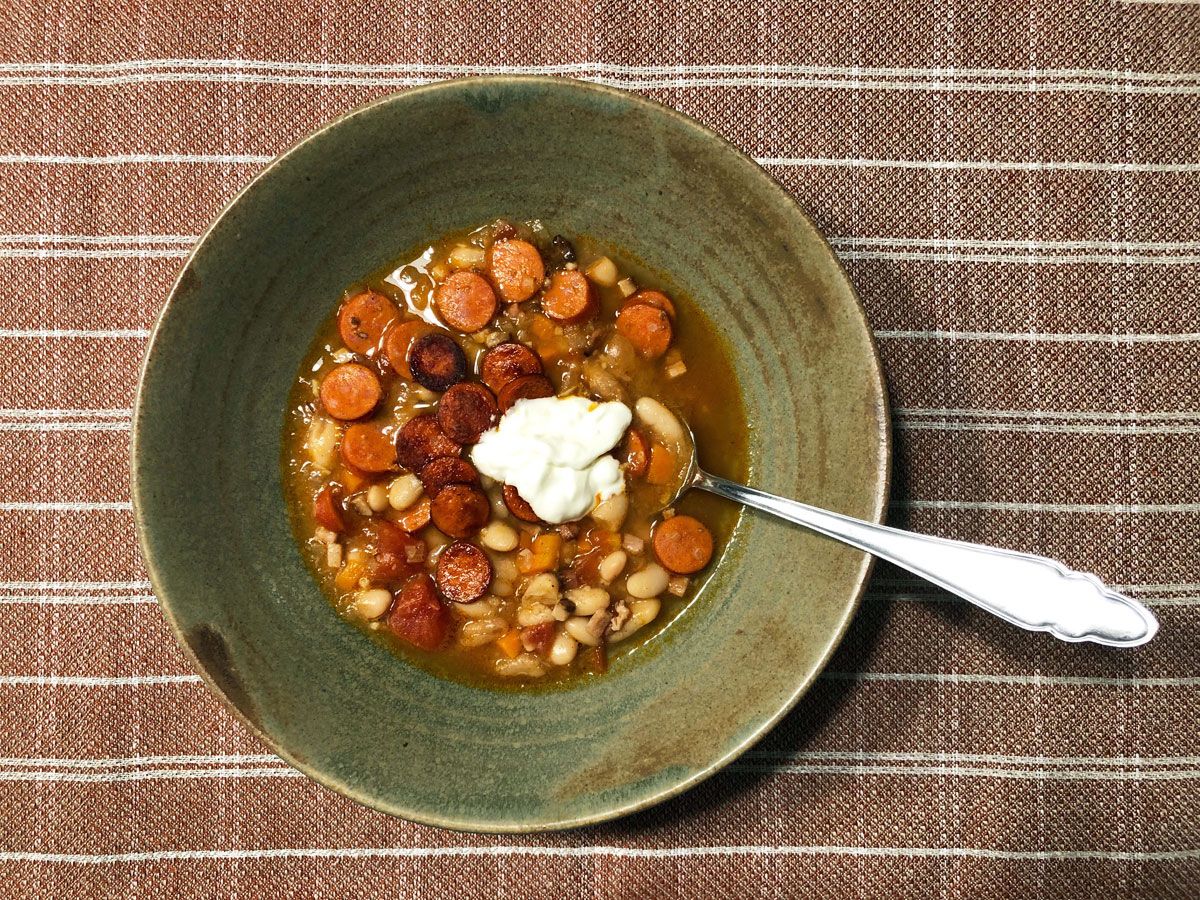 Rezept: Bohnensuppe mit Debrezinern - Vorspeisen &amp; Suppen - derStandard ...