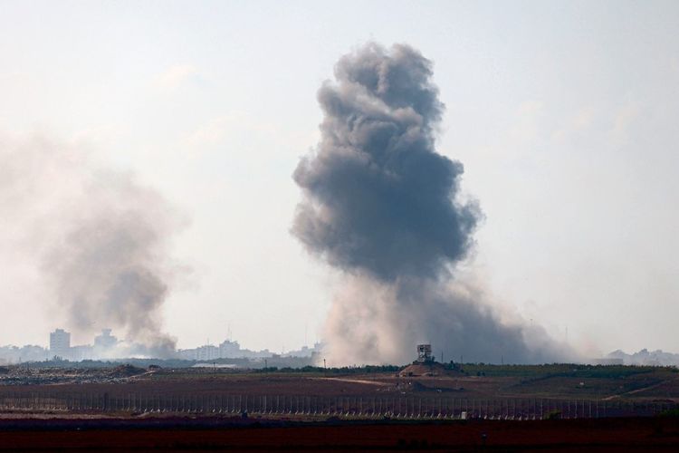 Rauchwolken nach den israelischen Angriffen über dem Gaza-Streifen