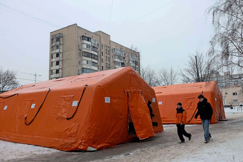 Tausende ohne Strom, Brand ausgebrochen: Russland griff erneut Kyjiw an