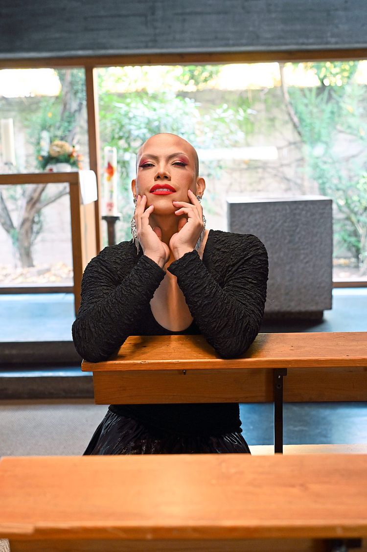 Eine Dragqueen als glitzernde Chance für die Kirche Wien