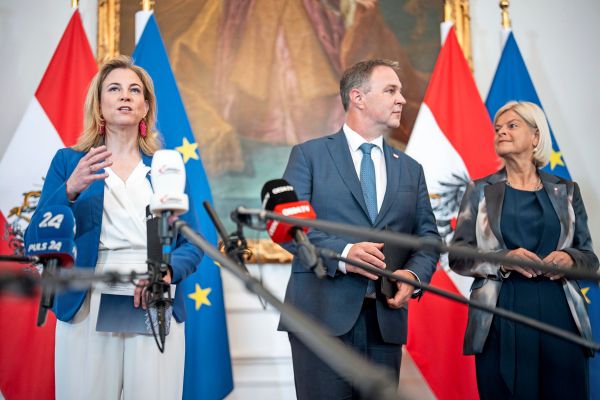 1-75-millionen-euro-in-einem-monat-wof-r-sich-die-regierung-externe-berater-holt