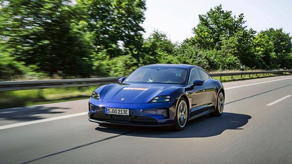 Kommt-das-Ende-der-Sportwagen-