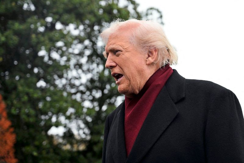 Trump auf die Frage, ob US-Friedensplan "letztes Angebot" an Ukraine sei: "Nein"