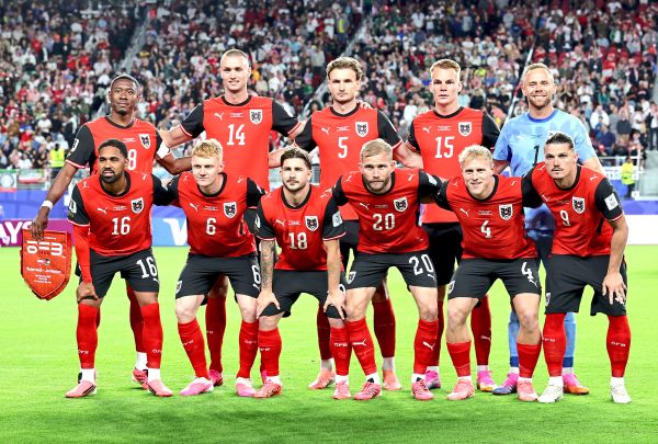 Die-Einzelkritik-zu-sterreichs-WM-Sieg-Ein-Schlager-ist-gut-zwei-Schlager-sind-besser