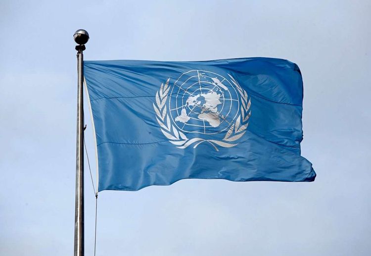 Blaue UN-Flagge.