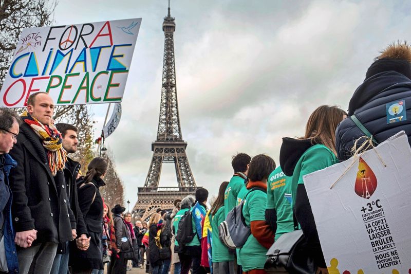 Steigende Temperaturen, sinkender Rückhalt: Was bleibt vom Pariser Klimavertrag?