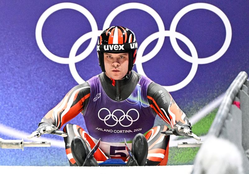 Rodel-Ass Müller zur Halbzeit auf Olympia-Medaillenkurs und mit Angriff auf Gold