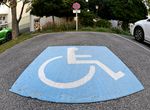 Rollstuhlgerechtes E-Auto: Erfahrungen, Empfehlungen?