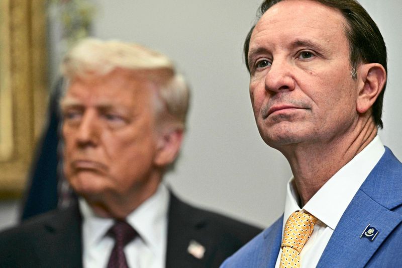 Trumps Sondergesandter für Grönland verteilt Schokomünzen und lädt Kinder in seine Villa ein