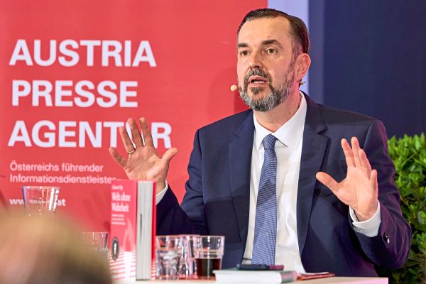 Rennen-um-ORF-General-Pole-Position-und-fr-herer-Start-auch-f-r-Direktorinnen