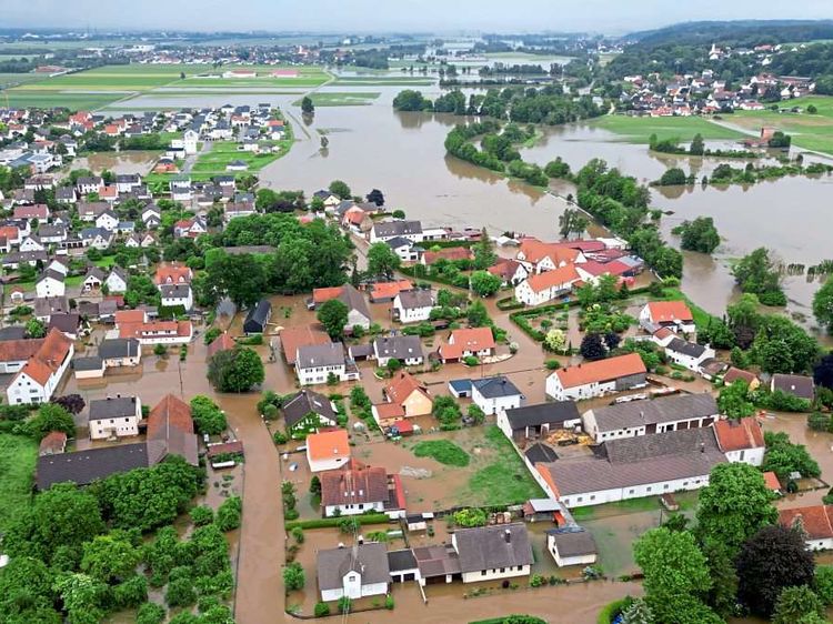Überschwemmungen in einem Dorf