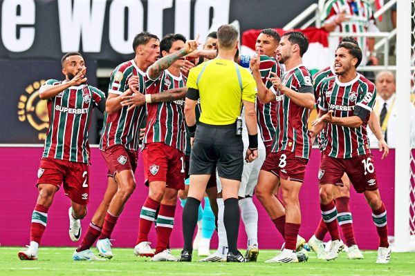 Fluminense-erster-Halbfinalist-bei-Klub-WM