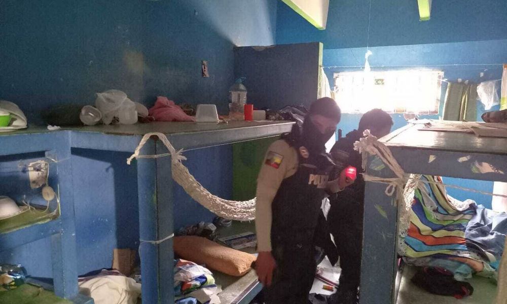 Mindestens 116 Tote bei Bandenkrieg in ecuadorianischem Gefängnis - Vimarsana News
