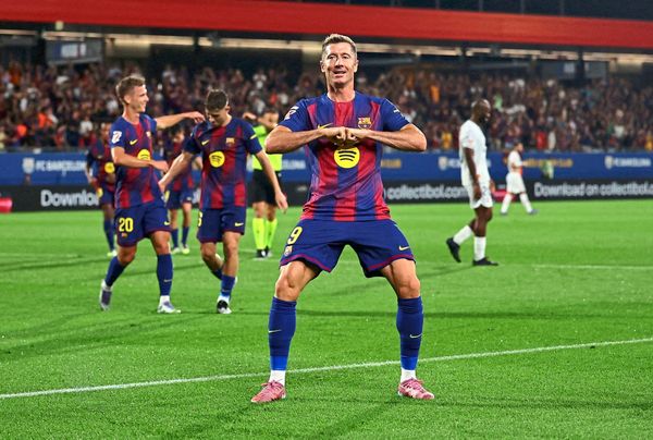 Kantersieg-im-Ausweichstadion-Barca-fertigt-Valencia-6-0-ab