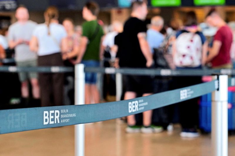 Drohne beeinträchtigt Betrieb am Berliner Flughafen