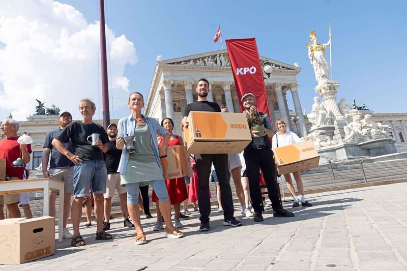 Dunkelrote Träume vom Einzug ins Parlament