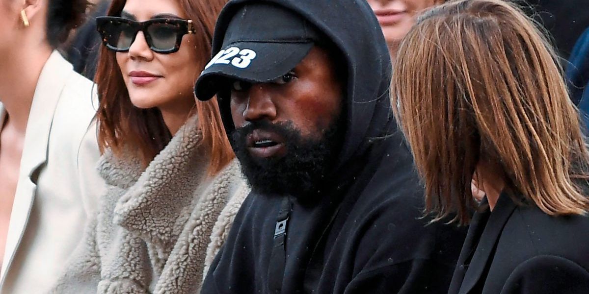 Kanye West mit Rassismus-Slogan auf der Fashion Week