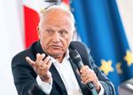 Innenministerium organisierte auf Steuergeld Geburtstagsfeier von Ex-Minister Strasser 35a80458 9a20 4116 af70 9129241df943