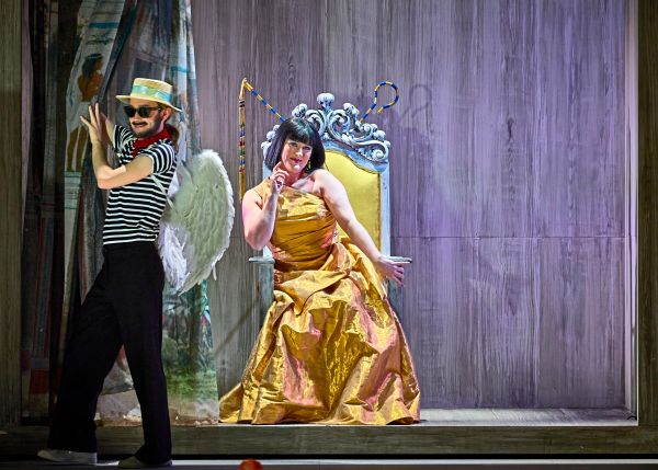 -L-Orontea-in-Wien-Ein-Lichtblick-im-Adventgrau