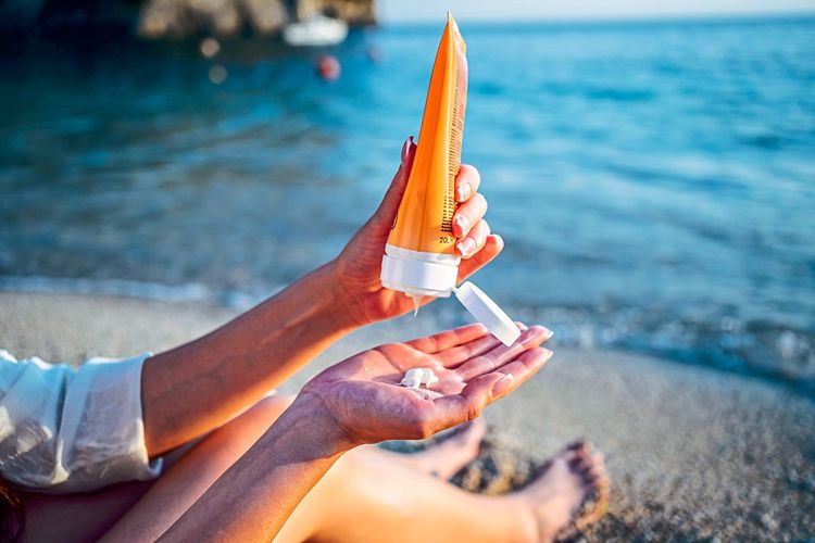 Sonnenschutz Strand: 7 Tipps für den besten UV-Schutz